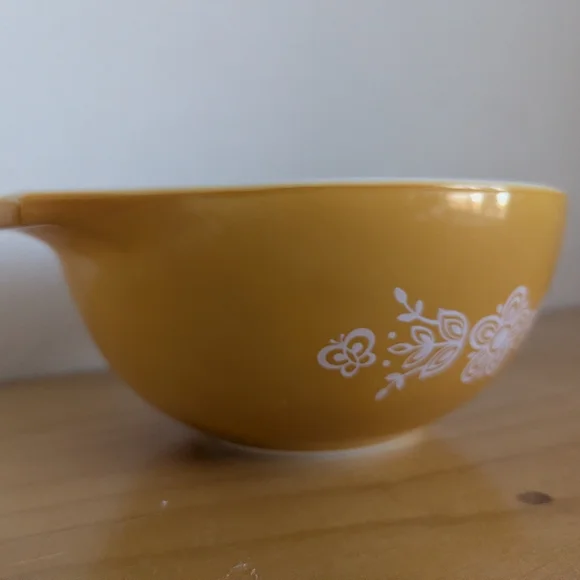 Set Of 2 Vintage Pyrex Cinderella Butterfly Gold And White Bowls #442 #441 - Picture 4 of 16